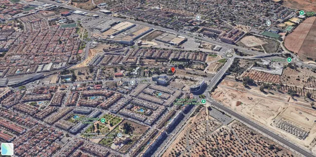 Parcelas urbanas con proyecto y licencia en Dos Hermanas - foto 3