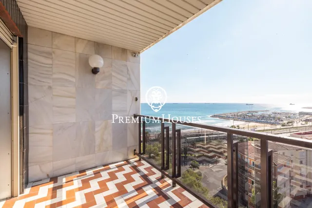 Ático con vistas al mar en Eixample — 3