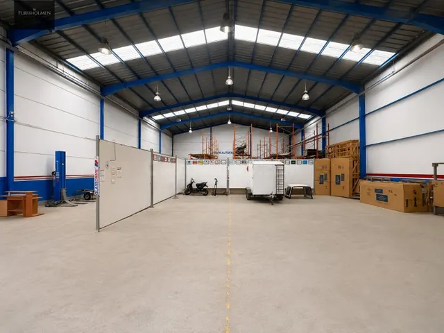 Nave industrial en venta en Dúrcal Situada en una zona estra - foto 4