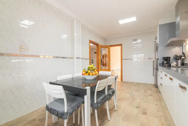 Chalet sito en Valverde con 6 habitaciones, 3 baños, piscina y garaje — 26