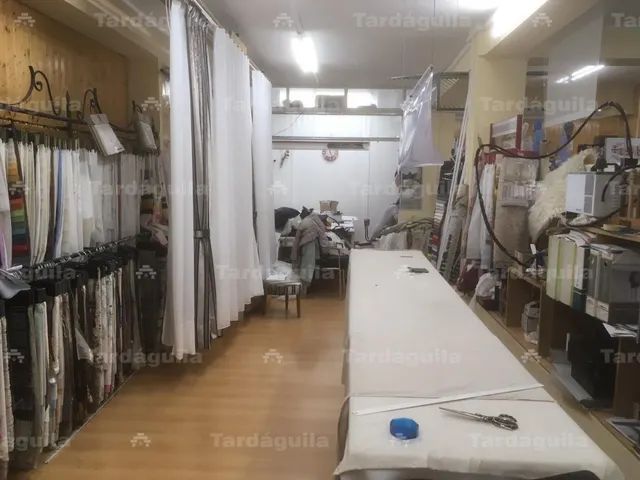 VENTA DE LOCAL CON 480 M2, JUNTO AL PARQUE PICASSO. — 7