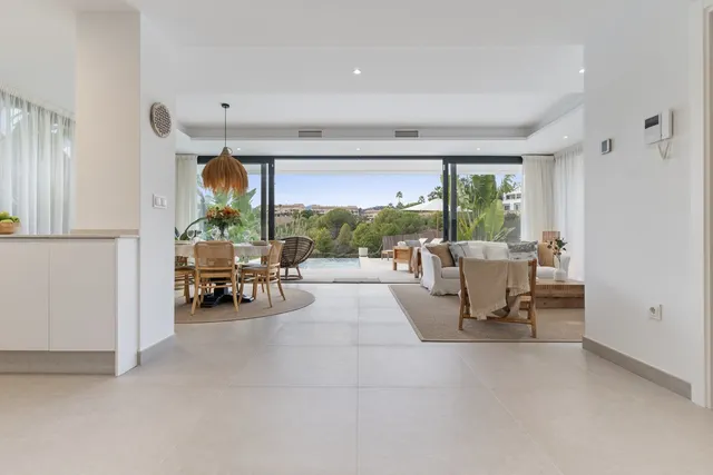 Villa 6 habitaciones 352m² en alquiler - Costa Del Sol — 8