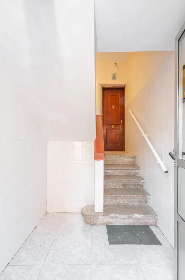 Bajo reformado con terraza privada de 30 m2 orientada al sur en Avilés — 27
