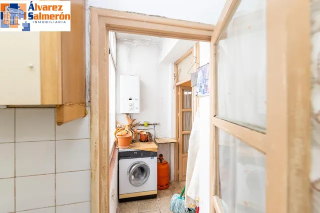 Piso para reformar junto a Plaza Einstein – 3 dormitorios y vistas despejadas — 18