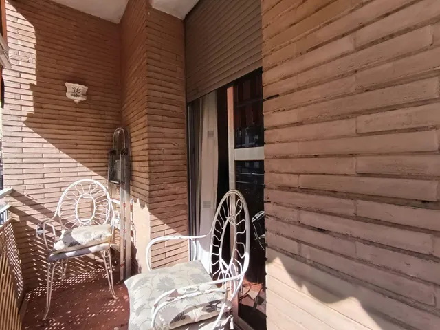 Gran vivienda con 5 dormitorios junto avenida Barcelona!! — 23