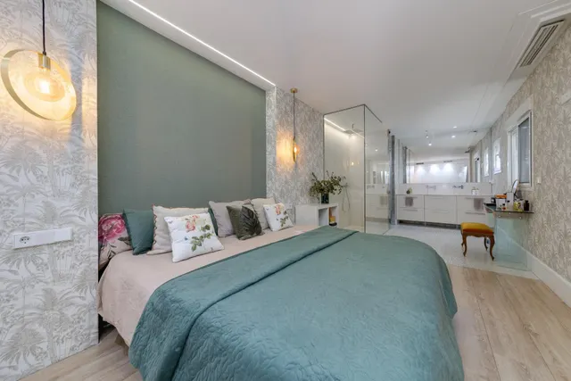 EXCLUSIVA VIVIENDA DE 250M2 EN DOS PLANTAS, CENTRICA Y A 200M DE LA PLAYA DEL CURA — 25