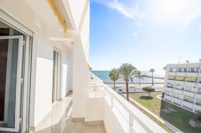 Dúplex en primera línea de playa en Caleta de Vélez! — 22
