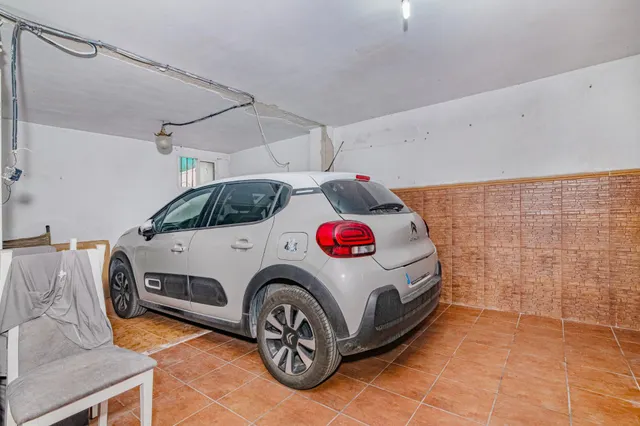 Fantástica casa adosada de 3 plantas con placas fotovoltaicas en Cúllar Vega !! — 37