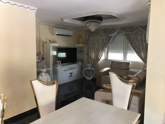 GRAN CASA EN VENTA EN URB. CAN CASAS — 4