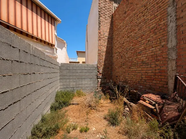 CASA PARA REFORMAR — 23