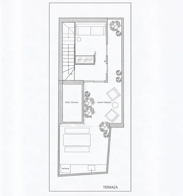 Exclusiva casa mata reformada con terraza y solárium privado en el casco antiguo de Estepona — 31