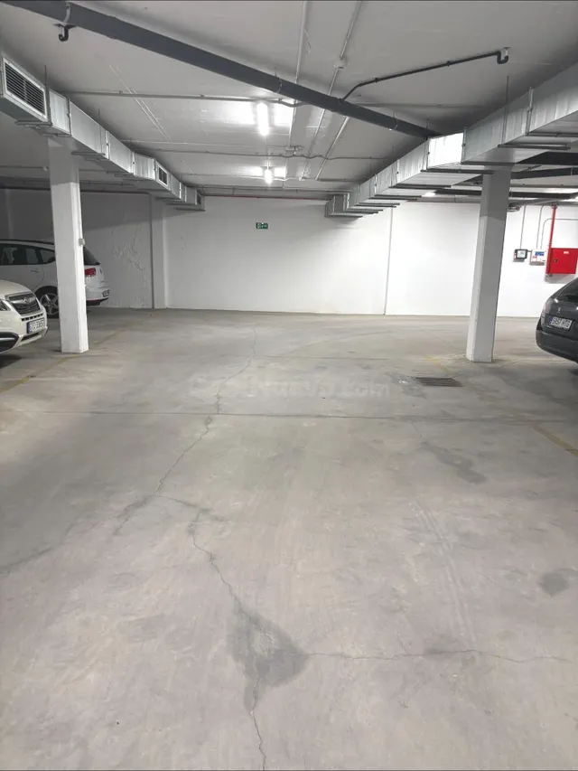 PLAZA DE PARKING - foto 4