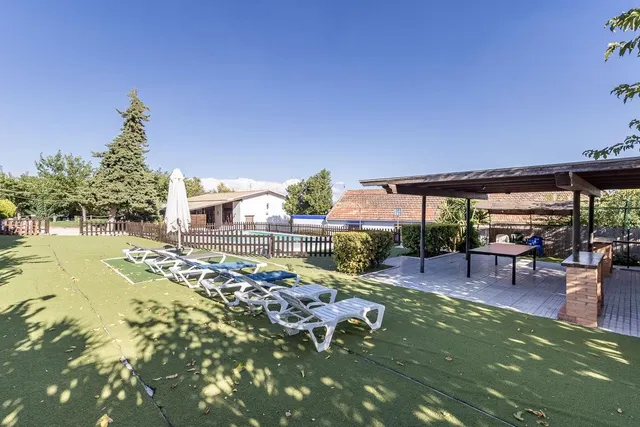 **NEGOCIO CONSOLIDADO DE EVENTOS Y ALOJAMIENTO TURÍSTICO EN UNA ESPECTACULAR FINCA ANDALUZA CERCA DE GRANADA** — 30