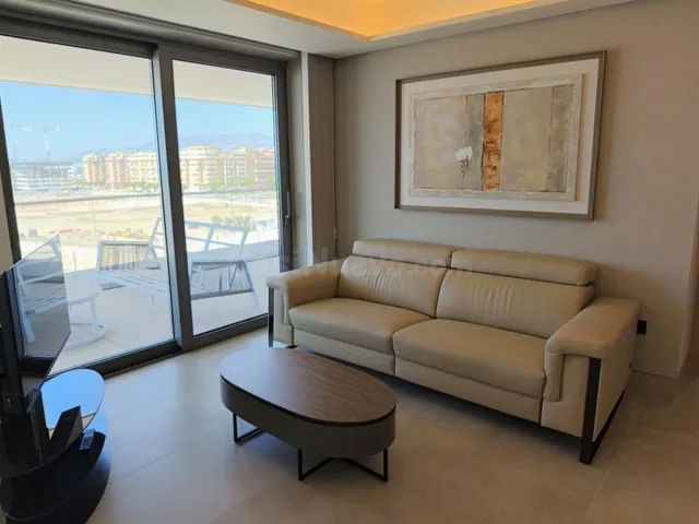 EXCLUSIVO PISO EN LAS MALAGA TOWERS VISION A ESTRENAR — 3