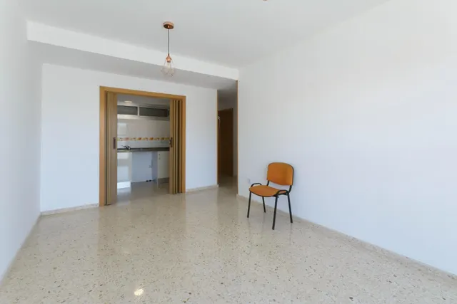 Cesión de vivienda por 50 años en Gandia, zona hospital, con piscina comunitaria, parking y trastero — 11