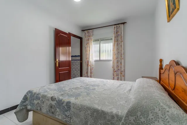 CASA DE DOS PLANTAS EN VENTA — 15