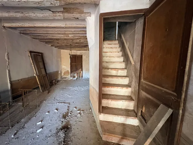 Oportunidad!! Casa grande esquinera a Santa Coloma de queralt por 105.000eur con muchas posibilidades. — 4