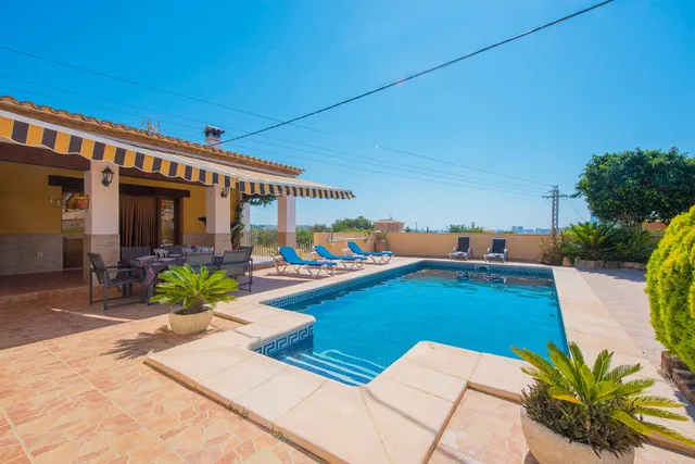 ▷Villa De Una Sola Planta con Piscina y vistas al Peñon en Calpe, Costa Blanca. — 15