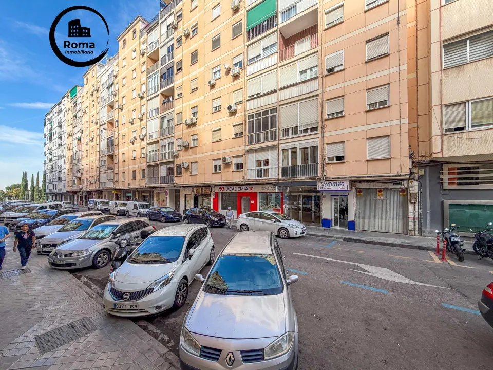 Piso de 3 Dorm. junto al parque Federico Garcia Lorca.