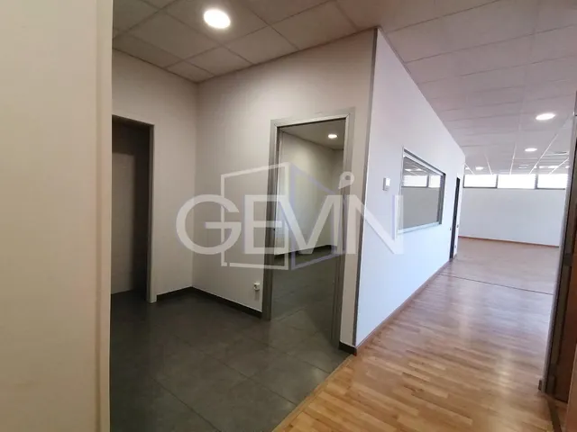 Oficina en alquiler en Santa Perpetua de Mogoda en Poligono Urbasa — 7