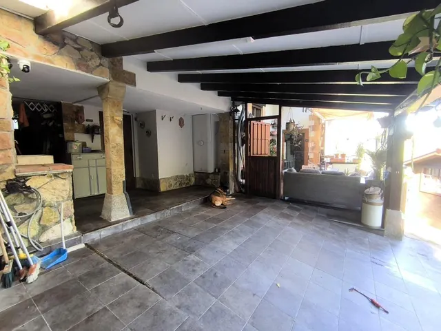 Casa independiente con gran parcela en Caranceja - foto 5
