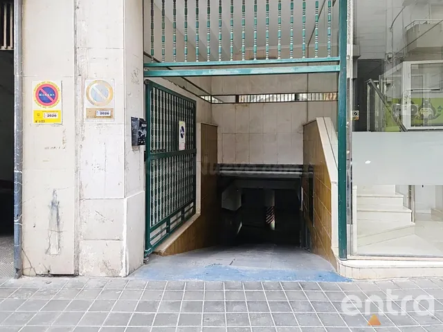 Plaza de garaje a la venta en calle Alemania - foto 2