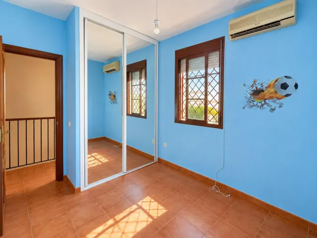 Piso 4 habitaciones 136m² en venta - Arco norte - Avda España — 6
