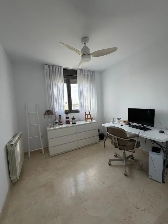 Exclusivo Ático con Vistas Panorámicas y Dos Terrazas — 18