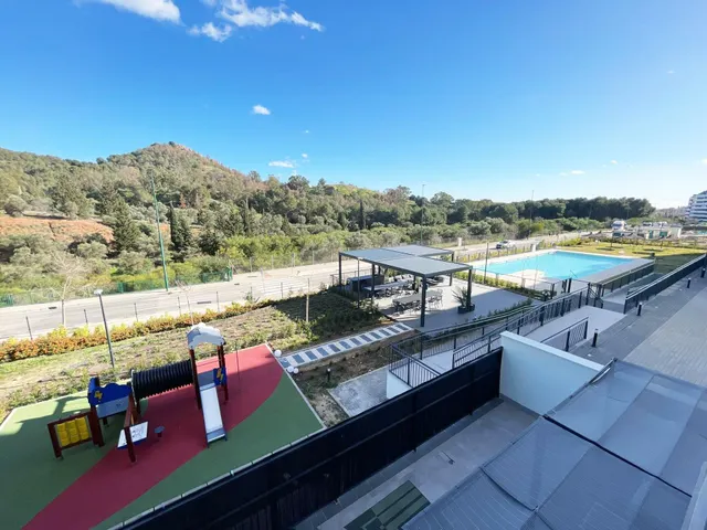 Pisos 3 habitaciones a estrenar en Teatinos / Carlos de Haya — 22