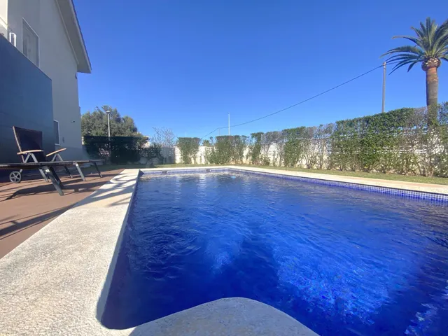 IMPRESIONANTE CASA EN PRIMERA LÍNEA CON VISTAS AL MAR, PISCI - foto 5