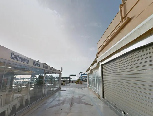 Local comercial 256m² en venta - La Carihuela - foto 4