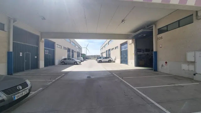 Nave en venta en Calle Albardín, Empresarium