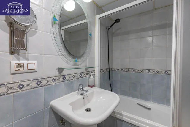 Adosada con 4 dormitorios, amplias terrazas y vistas a Granada y sierra nevada — 19