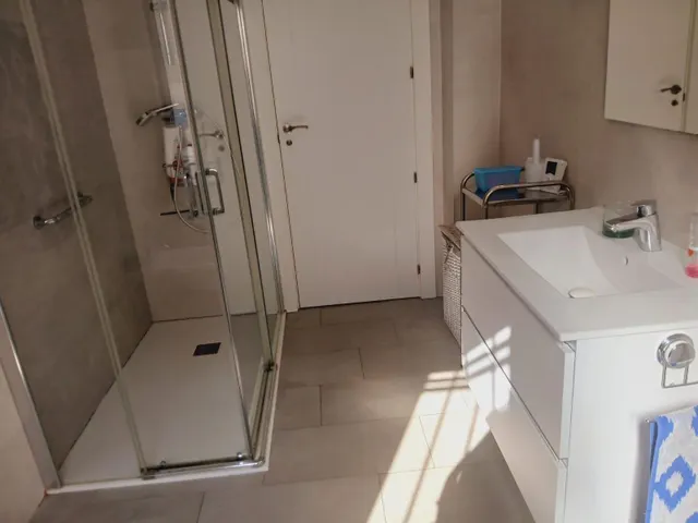 Ático reformado 5 dormitorios en Cáceres centro — 31
