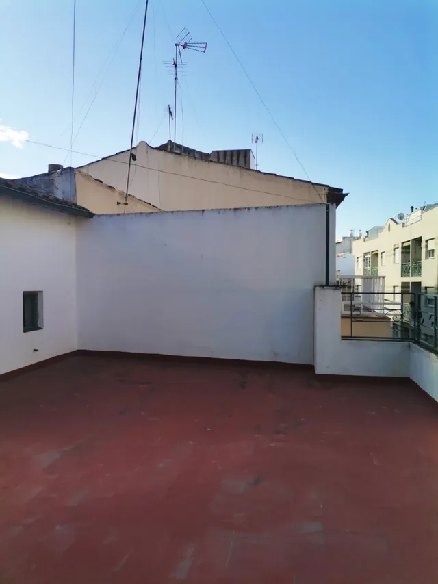 CASA A LA VENTA EN ZONA AVENIDA DE LA CONSTITUCION — 40
