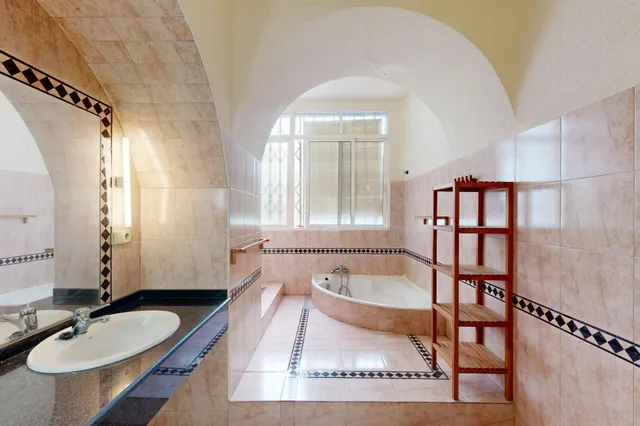Piso 4 habitaciones 153m² en alquiler - San Miguel — 34