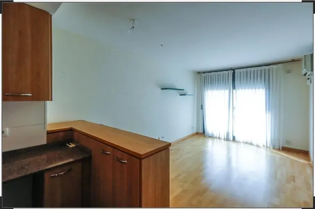 ACOGEDOR ATICO DÚPLEX CON TERRAZA EN EL CENTRO JUNTO LA PLAZA DEL GAS CON PARKING Y TRASTERO INCLUIDOS! — 7
