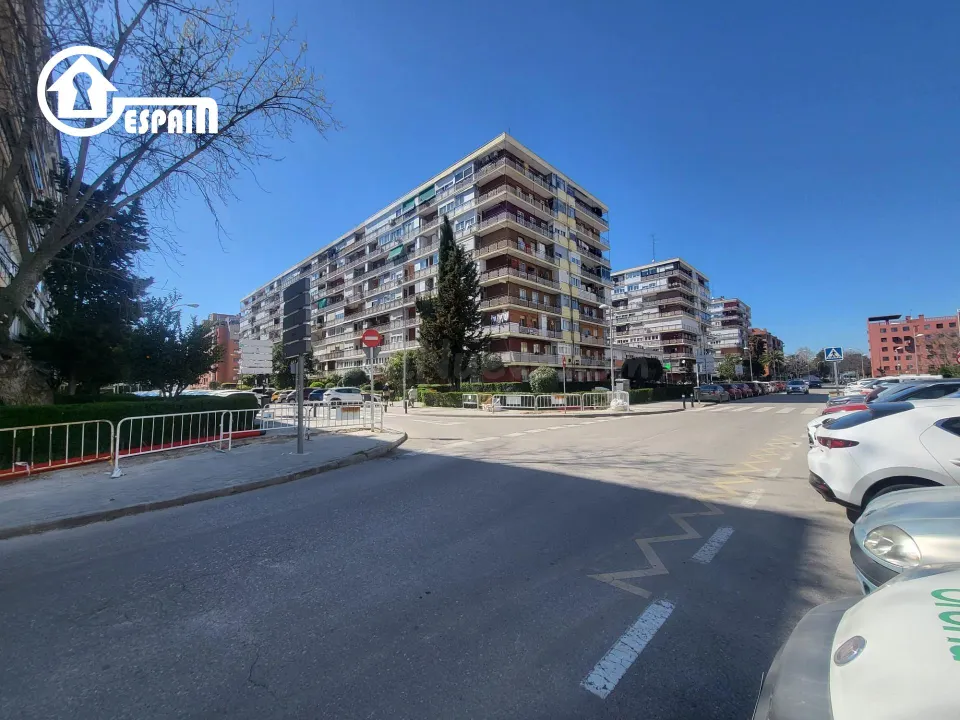 NUDA PROPIEDAD DE PISO EN PARQUE EUROPA