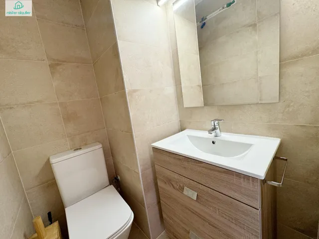 Apartamento 3 habitaciones 92m² en alquiler - 1a linea — 10