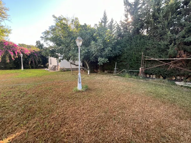GRAN CHOLLO-FINCA URBANA DE 2600 METROS CON GRAN CHALET , DOS  VIVIENDAS,  TRASTERO Y PISCINA — 9