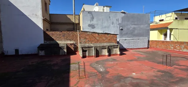 ALMACEN SOBRE PARCELA URBANA, SE PUEDE CONSTRUIR UNA CASA DE - foto 4