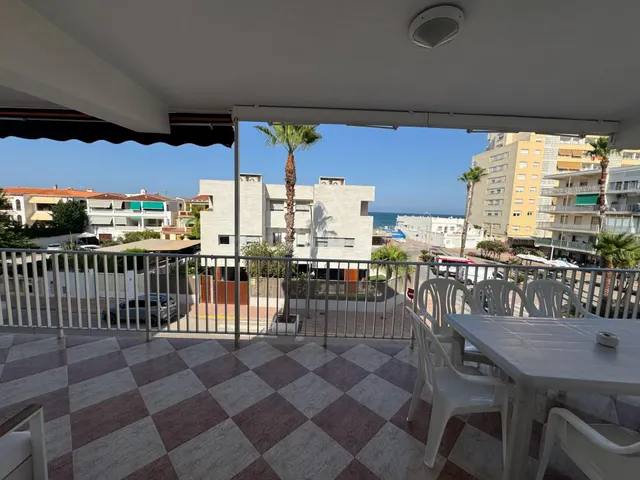 APARTAMENTO CON GRANDISIMA TERRAZA CON VISTAS AL MAR — 3
