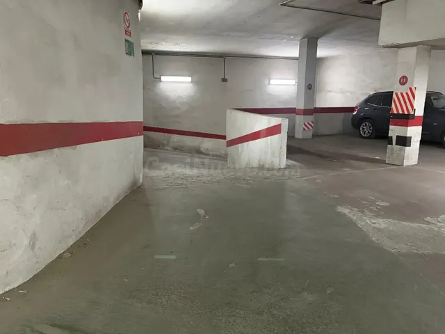 Tu plaza de garaje en el centro de Motril - foto 4