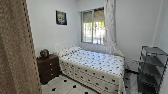 Piso en entreplanta totalmente amueblado - foto 4