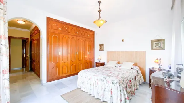 VENTA DE CHALET INDEPENDIENTE EN LA ZONA DE EL LAGAREJO, MIJAS COSTA. ¡5 DORMITORIOS Y PISCINA! — 43