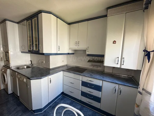 ¡Exclusiva! Luminoso piso de 3 hab. con terraza en Zarzaquem - foto 3
