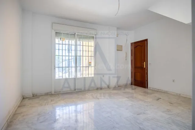 Venta de Edificio en el centro de La algaba (Sevilla) - foto 3
