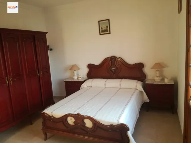 Casa independiente en parcela de 975 m2 con piscina — 19