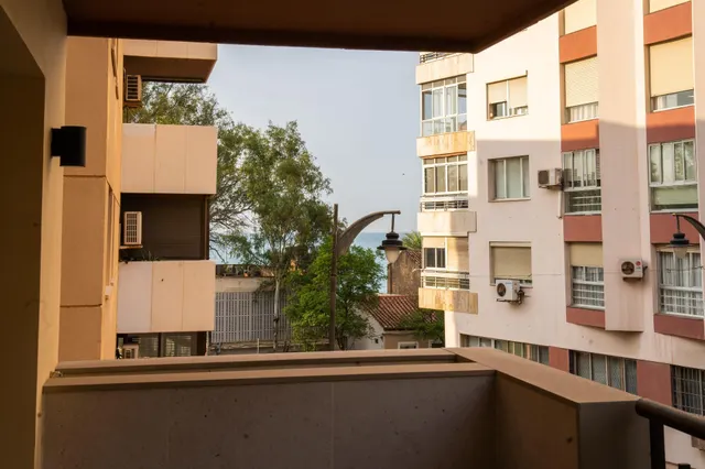 Exclusivo piso reformado en Pedregalejo — 25