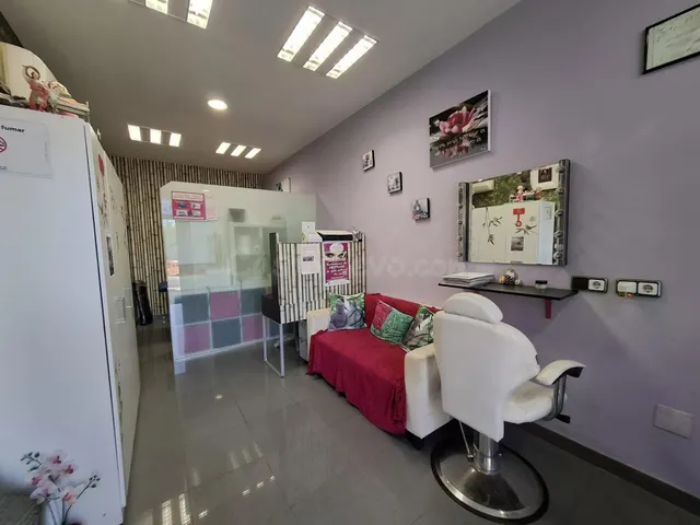 ¡Oportunidad Única en Carbajal De La Legua! Local Comercial 